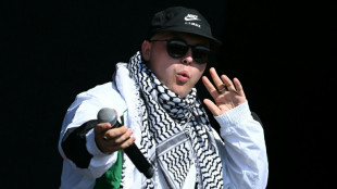 Un rappeur du trio nord-irlandais Kneecap comparaît à Londres, accusé de soutien au Hezbollah