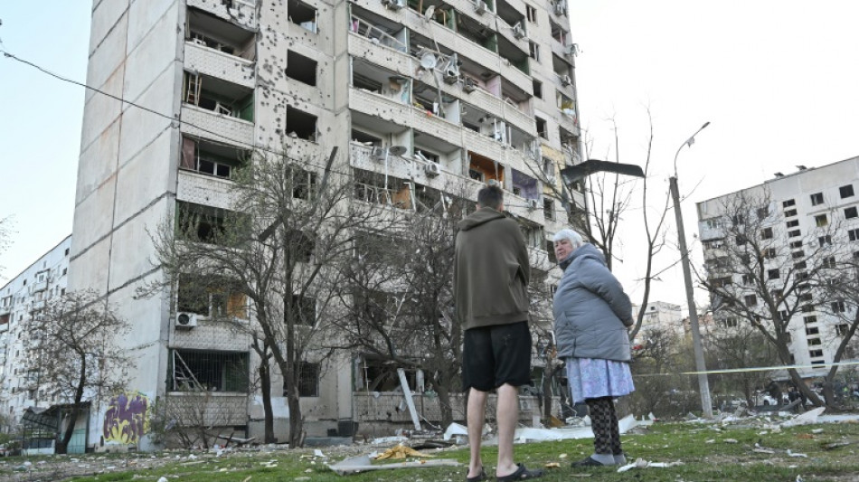 Novos ataques russos na Ucr&acirc;nia; EUA amea&ccedil;a abandonar esfor&ccedil;os de paz