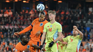 Com sangue novo na zaga, Espanha encara Holanda por vaga nas semis da Liga das Na&ccedil;&otilde;es