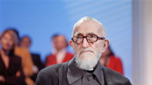 L'Eglise catholique demande &agrave; la justice d'ouvrir une enqu&ecirc;te sur l'abb&eacute; Pierre