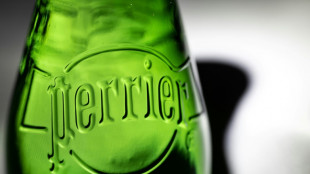 Eaux Perrier: l'UFC-Que Choisir demande la suspension de la commercialisation, Nestl&eacute; Waters se d&eacute;fend