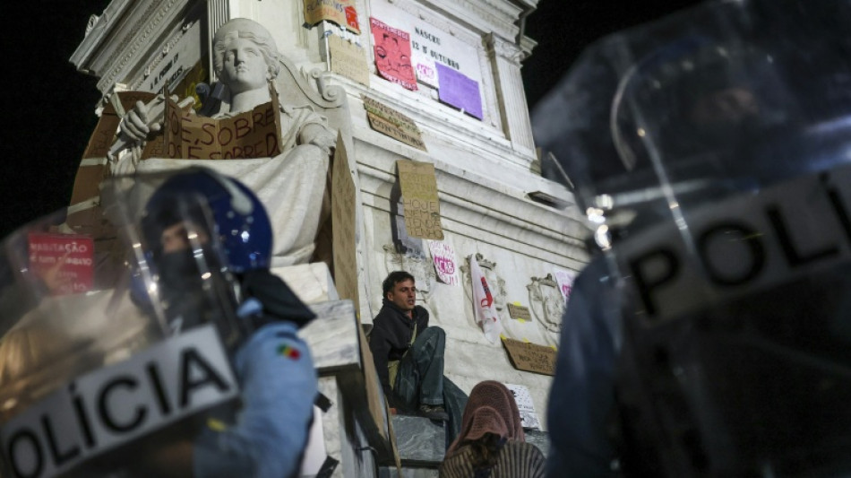 "Ira generacional": los j&oacute;venes europeos luchan por hacerse escuchar