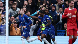 Chelsea sink champions Liverpool, Man Utd crash at Brentford