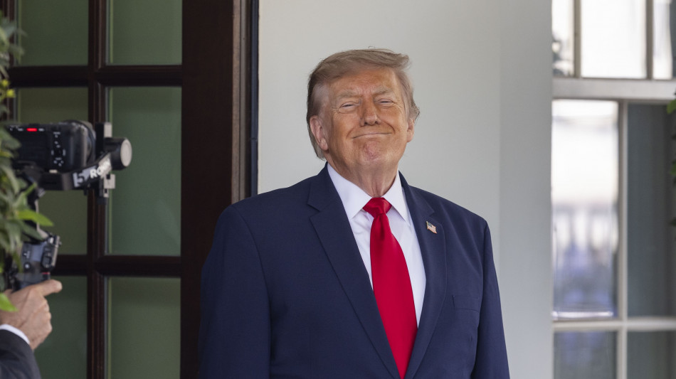 Trump, 'Stati del Golfo mi hanno chiesto di rinunciare al rimborso del 20%'
