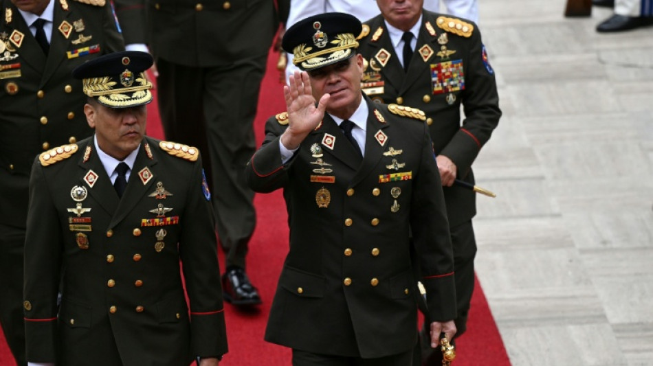 Vladimir Padrino, figura militar necess&aacute;ria na Venezuela sem Maduro