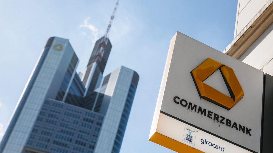 Commerz respinge offerta Unicredit, 'piano con rischi considerevoli'
