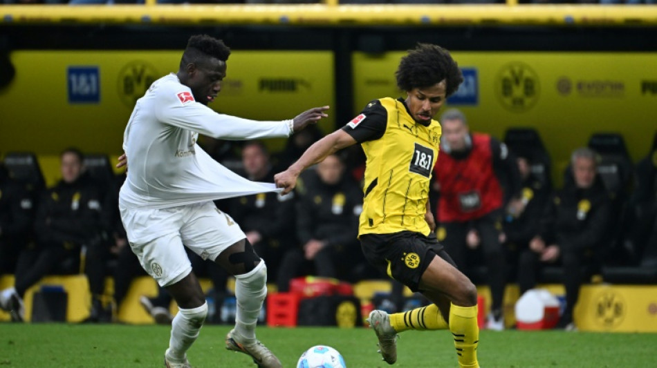 Dortmund vence Mainz e mant&eacute;m esperan&ccedil;a por vaga nas copas europeias