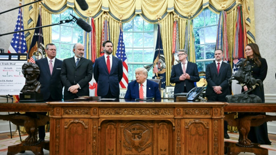 El bitcoin supera los 100.000 d&oacute;lares, impulsado por el acuerdo entre EEUU y Reino Unido