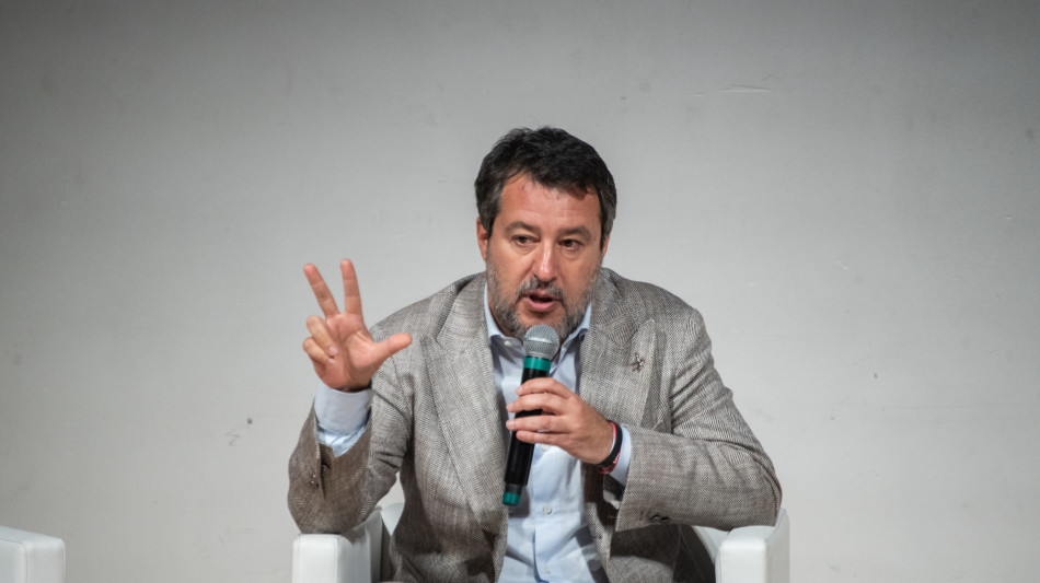 Salvini, nessuna opera definanziata per pagare ponte Stretto