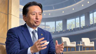 佐賀県知事が芸能人2人を敬遠か　週刊文春が新たな疑惑報道