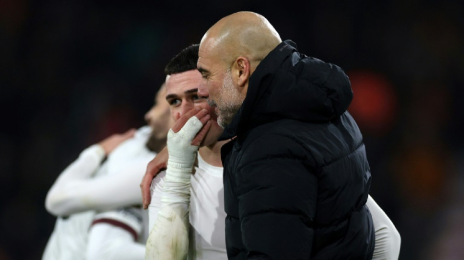 Com Liverpool de olho, City e Arsenal colocam chances de t&iacute;tulo em jogo