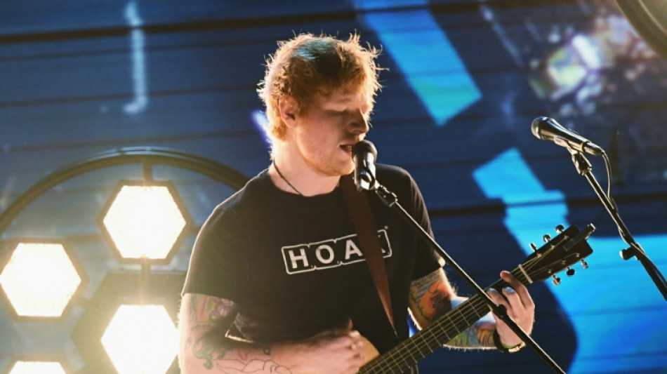 La polic&iacute;a interrumpe en India un concierto callejero del cantante brit&aacute;nico Ed Sheeran