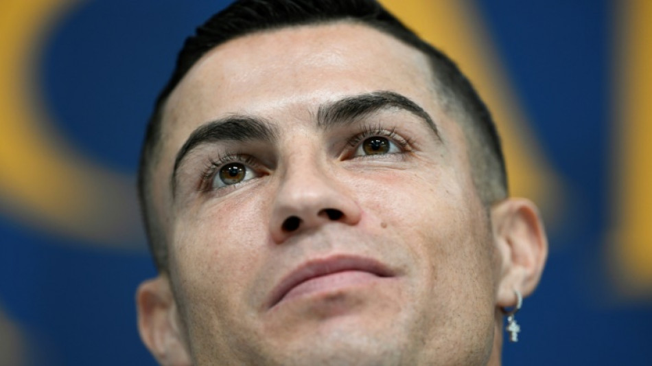 Ronaldo says row with Man Utd 'won't shake' Portugal team