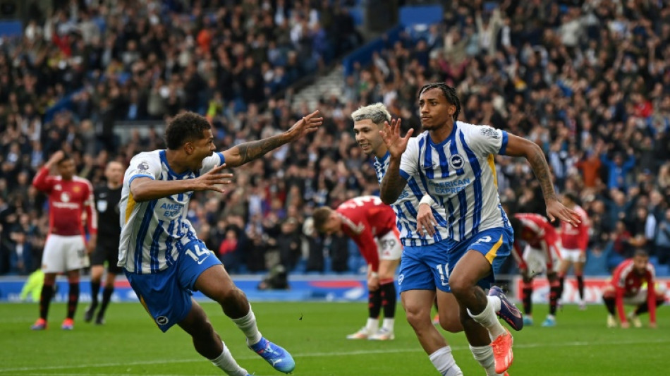 Brighton vence Manchester United (2-1) com gol de Jo&atilde;o Pedro nos acr&eacute;scimos