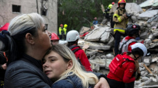 Rettungskr&auml;fte: Acht Tote bei russischen Angriffen auf Kiew