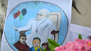 Papa Francisco, que segue em estado 'cr&iacute;tico', teve uma noite 'tranquila'