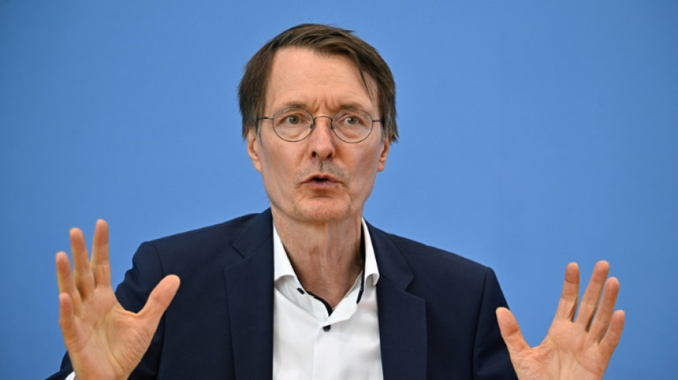 Schutz vor Corona: Lauterbach mahnt zu Vorsichtsma&szlig;nahmen in der Adventszeit