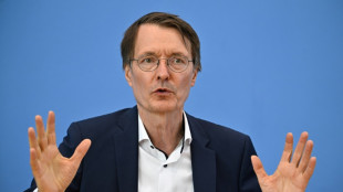 Schutz vor Corona: Lauterbach mahnt zu Vorsichtsma&szlig;nahmen in der Adventszeit