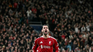 Liverpool goleia Galatasaray (4-0) e vai enfrentar PSG nas quartas da Champions