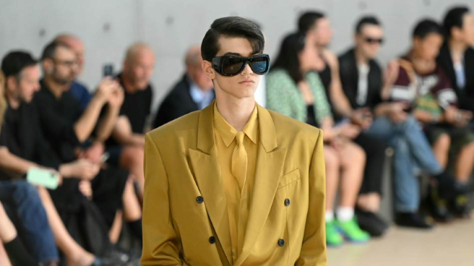 Fashion Week: Saint Laurent dans la continuit&eacute; d'Yves, Louis Vuitton pose ses malettes &agrave; Beaubourg