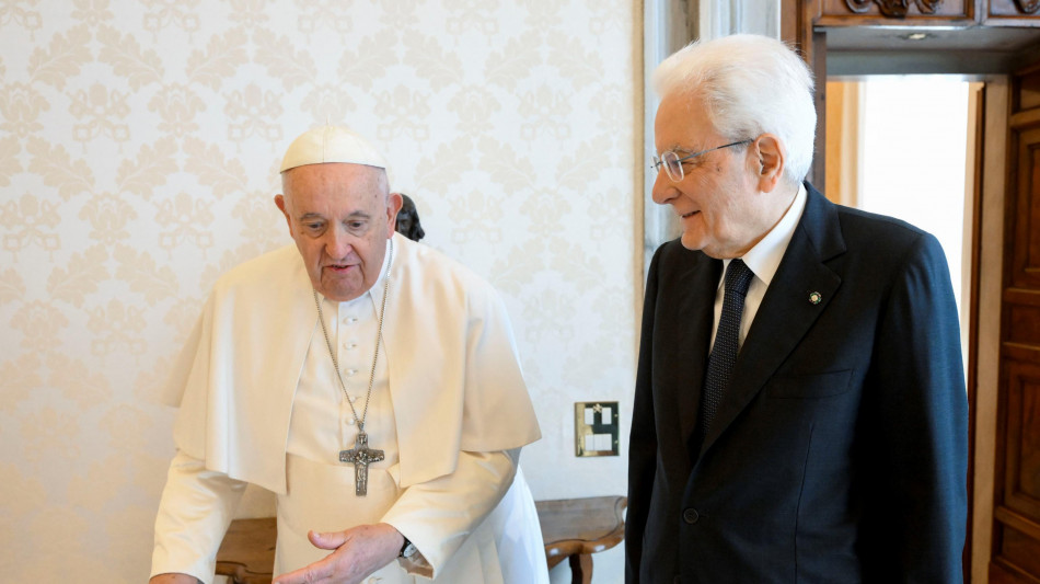 Mattarella al Papa, tutelare sempre la dignit&agrave; umana