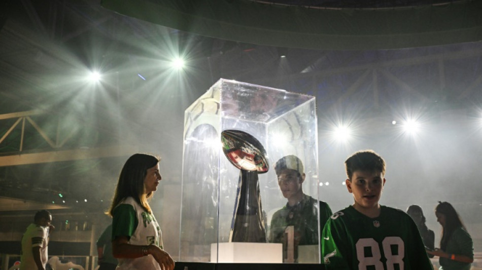 Super Bowl: les Chiefs esp&egrave;rent &eacute;crire l'histoire devant Trump