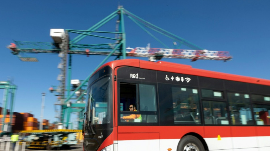 Chile suma 300 nuevos buses el&eacute;ctricos a su flota de transporte p&uacute;blico