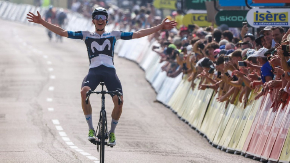Romeo wins Dauphine third stage to take yellow