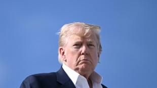 Trump diz que se desentendeu com Epstein porque ele contratava funcion&aacute;rios de seu spa