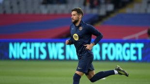 Barcelona confirma sa&iacute;da do zagueiro I&ntilde;igo Mart&iacute;nez