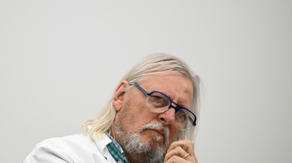 Nouvelle &eacute;tude de Didier Raoult: l'ANSM saisit &agrave; nouveau la justice, le gouvernement condamne