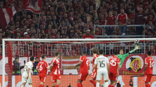 Trotz Neuer-Patzern: Bayern k&auml;mpfen sich ins Halbfinale