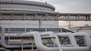 Petrolio ancora in calo Wti a 59,01 dollari al barile