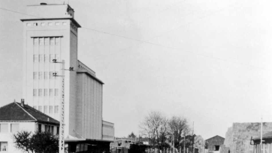 Macron comm&eacute;more &agrave; Pithiviers le 80e anniversaire de la Rafle du Vel d'Hiv