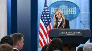 La nueva jefa de prensa de Trump minimiza el potencial de China porque carece de "ba&ntilde;os adecuados"