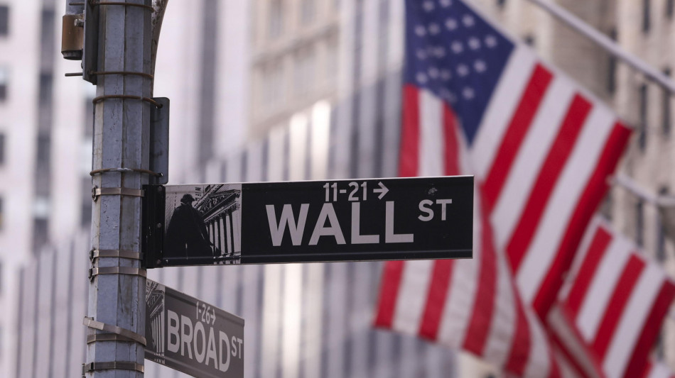 Wall Street crolla, Dj -1,73%, Nasdaq -3,04%