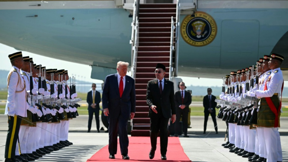 Trump starts key Asian tour with deals ahead of China meet