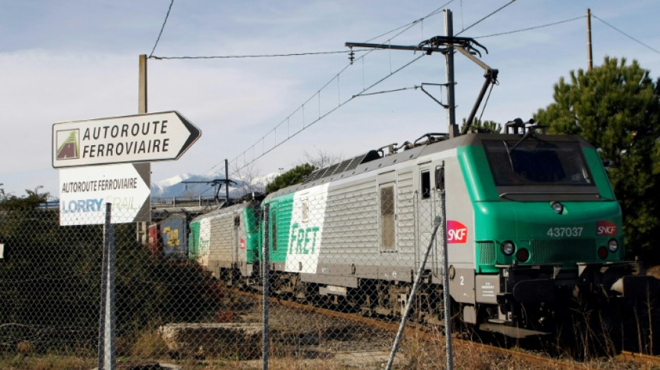 La UE investigar&aacute; las ayudas de Francia a una subsidiaria de la empresa de ferrocarriles