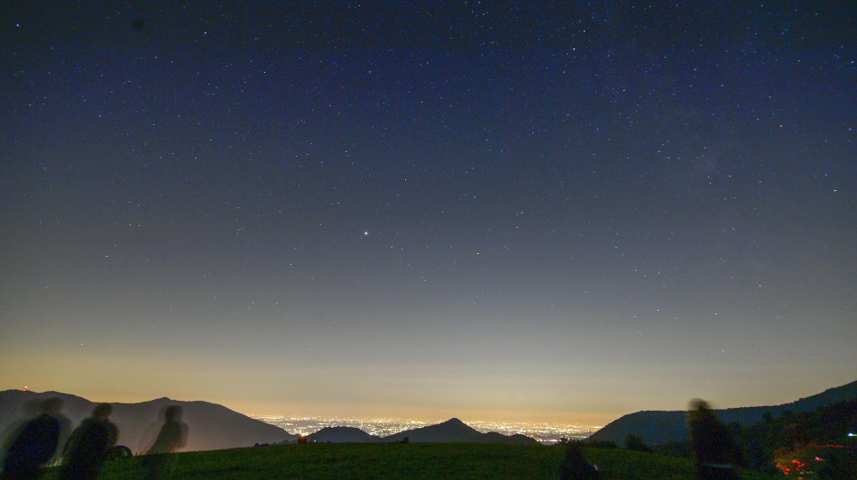 Inizia la parata dei pianeti, ma non &egrave; un allineamento