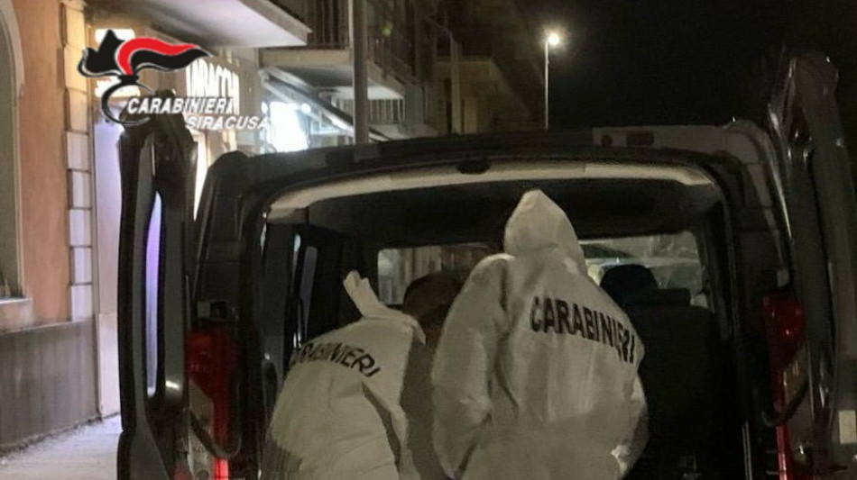 Diciassettenne ucciso in strada nel Siracusano, un fermo