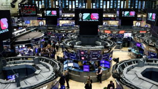 Wall Street flanche, gagn&eacute;e par l'angoisse g&eacute;opolitique