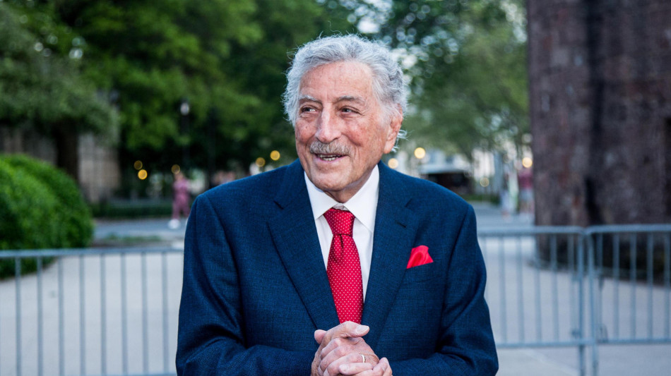 Eredit&agrave; Tony Bennett, faida in famiglia per la gestione dei beni