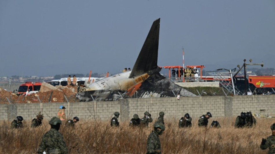 Kaum Hoffnung auf &Uuml;berlebende: Mindestens 120 Tote bei Flugzeugungl&uuml;ck in S&uuml;dkorea