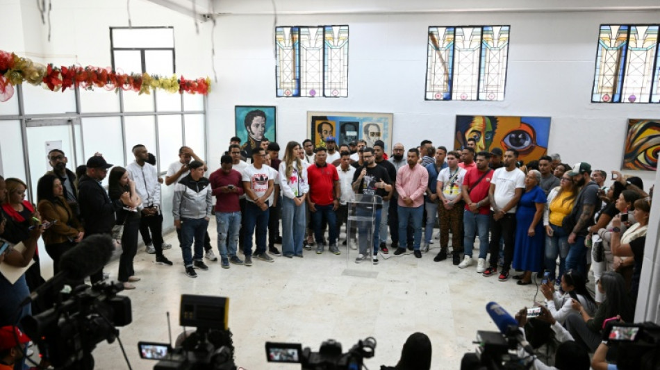 Un juez ordena al gobierno Trump que autorice el retorno de venezuelanos expulsados a El Salvador