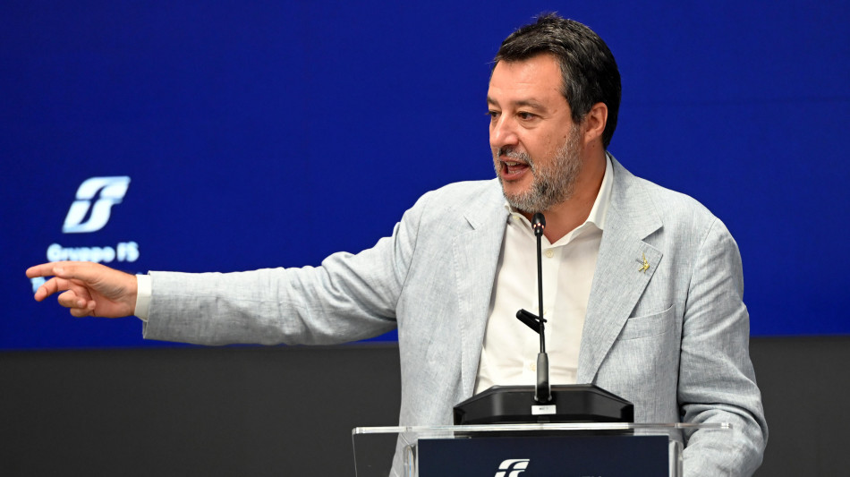 Salvini, tensioni a marcia no Tav frutto sinistra che alimenta odio contro divise