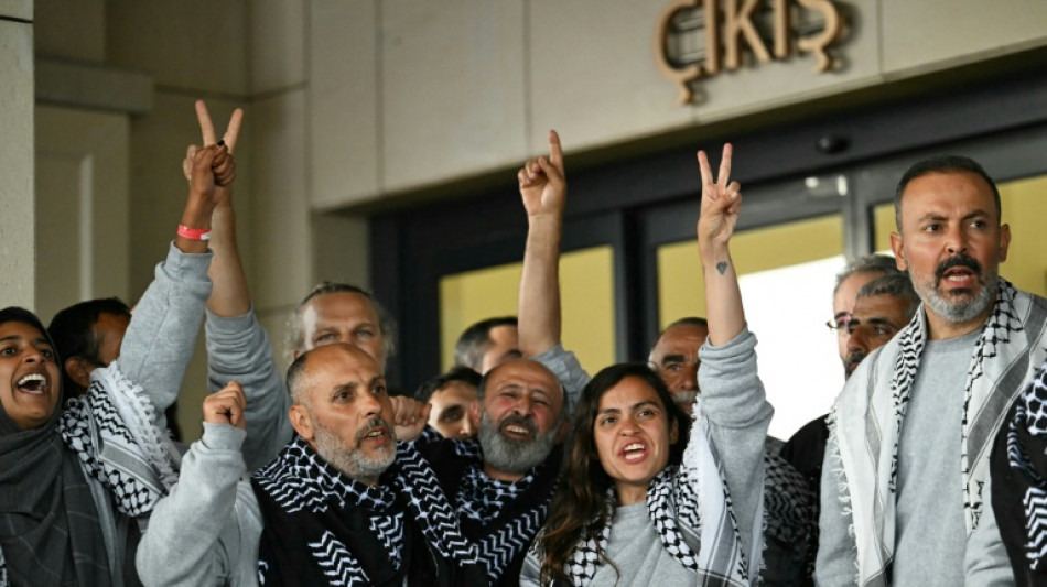 Primeiros ativistas da flotilha para Gaza expulsos por Israel chegam &agrave; Turquia
