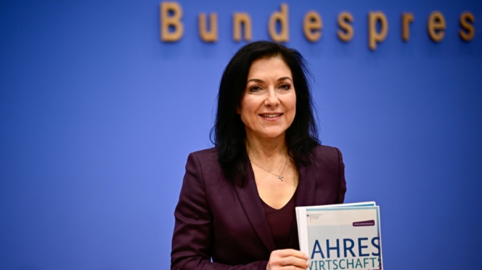 Bundesregierung korrigiert Konjunkturprognose f&uuml;r 2026 und 2027 nach unten