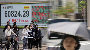 Borsa: l'Asia guarda con cautela agli sviluppi in Iran, timori per i bond