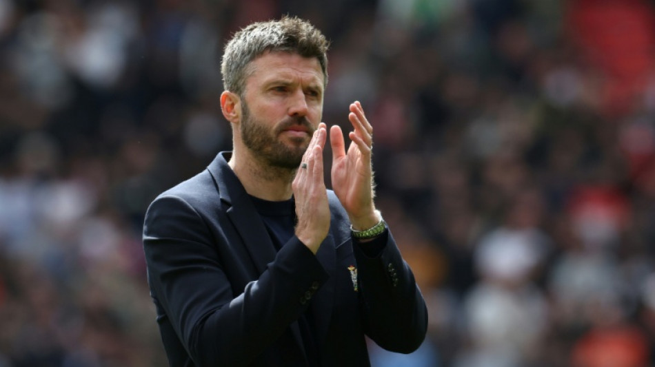 Michael Carrick &eacute; promovido a t&eacute;cnico permanente do Manchester United