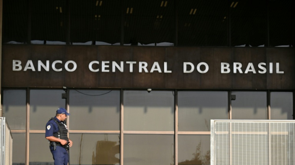 El Banco Central de Brasil mantiene su tasa de interés de referencia en 15%